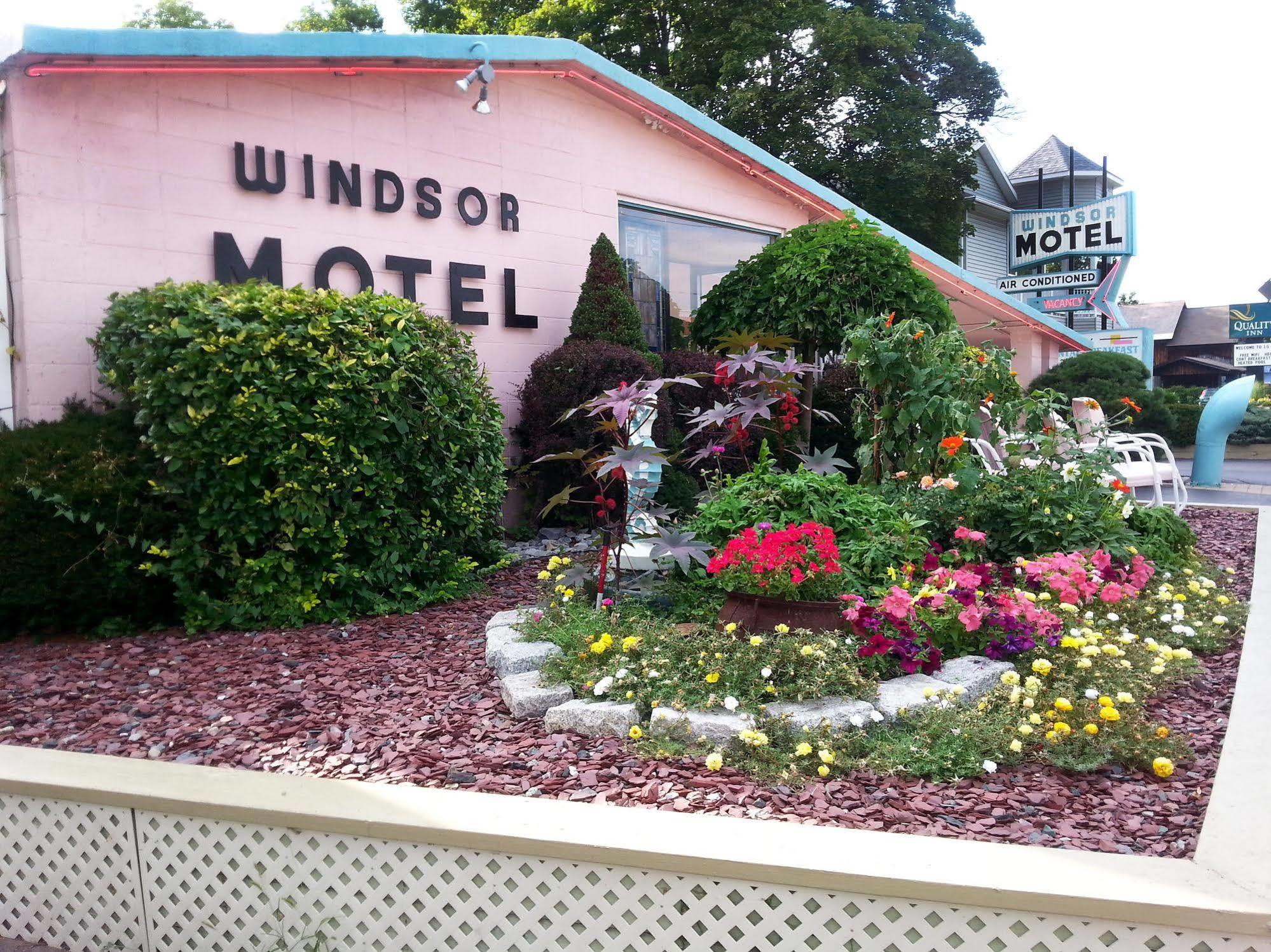 Windsor Motel Lake George Bagian luar foto